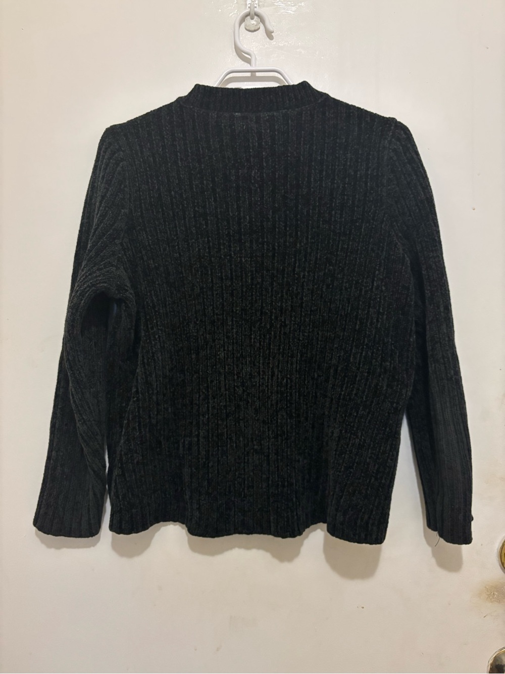 Black Ribbed Mock Neck High-Low Sweater | Size Medium - Picture 5 of 8